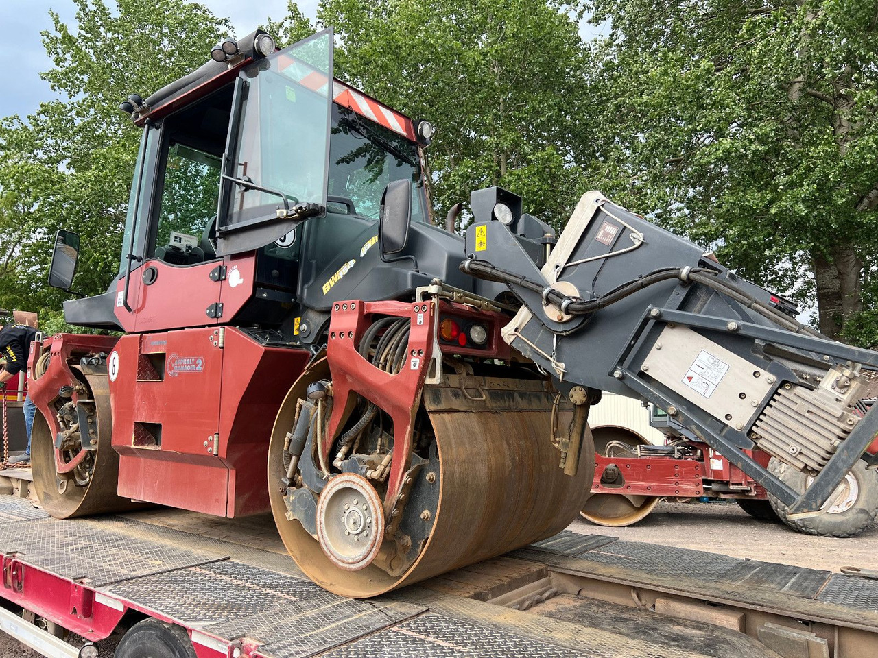 BOMAG BW 154 AP-4 AM mit Splitstreuer - Teerull: pilt 1 BOMAG BW 154 AP-4 AM mit Splitstreuer - Teerull: pilt 1