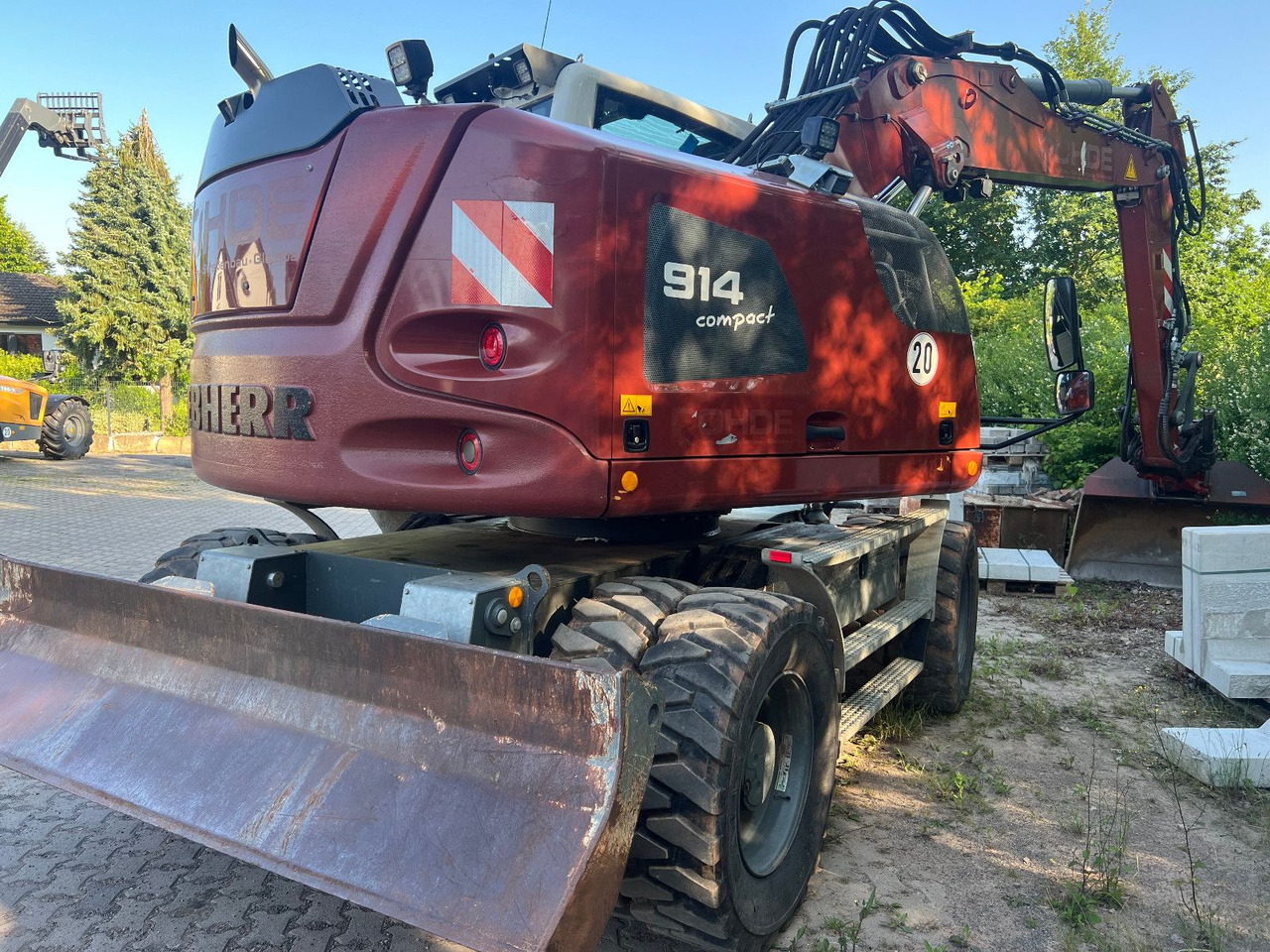 Liebherr A 914 Comp. Tilt Rotator OQ - Ratastel ekskavaator: pilt 1 Liebherr A 914 Comp. Tilt Rotator OQ - Ratastel ekskavaator: pilt 1