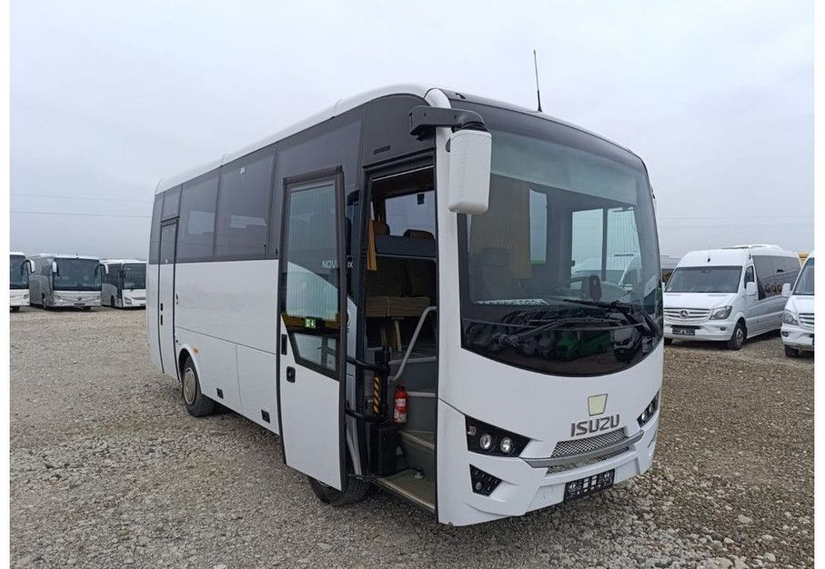Isuzu Novolux - Maakonnaliini buss: pilt 1 Isuzu Novolux - Maakonnaliini buss: pilt 1