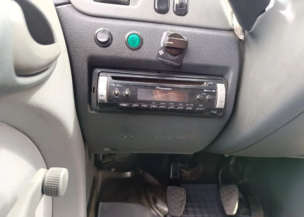 Mercedes-Benz Sprinter 413 liising Mercedes-Benz Sprinter 413: pilt 16