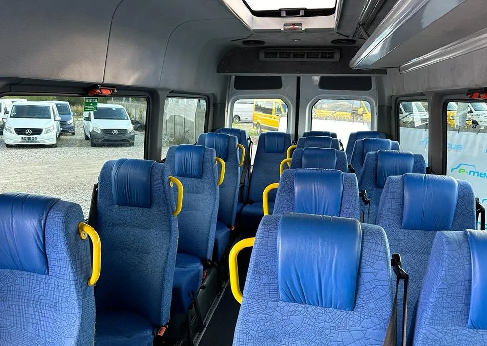 Väikebuss, Mikrobuss Mercedes-Benz Sprinter 519: pilt 11