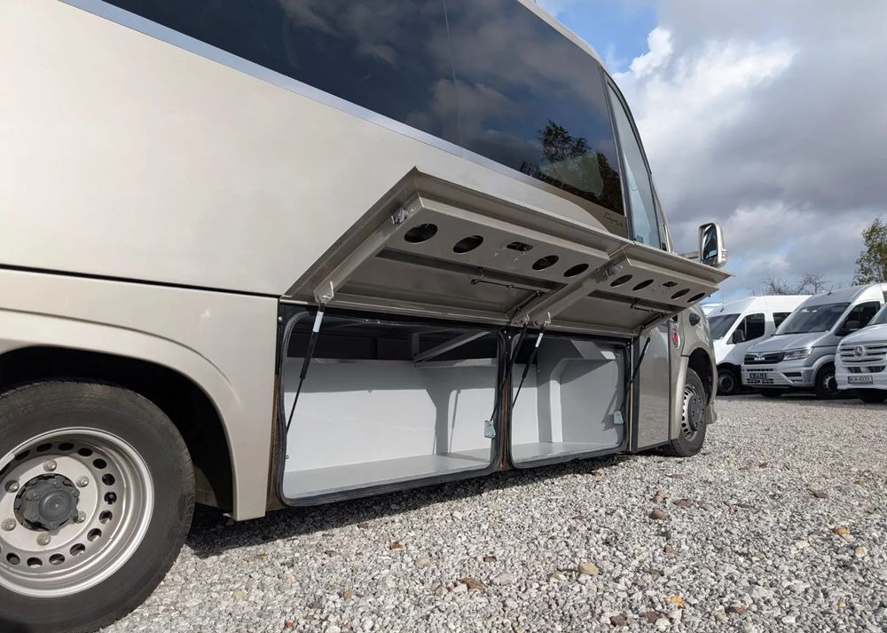 Mercedes-Benz Sprinter 519 - Väikebuss, Mikrobuss: pilt 4 Mercedes-Benz Sprinter 519 - Väikebuss, Mikrobuss: pilt 4