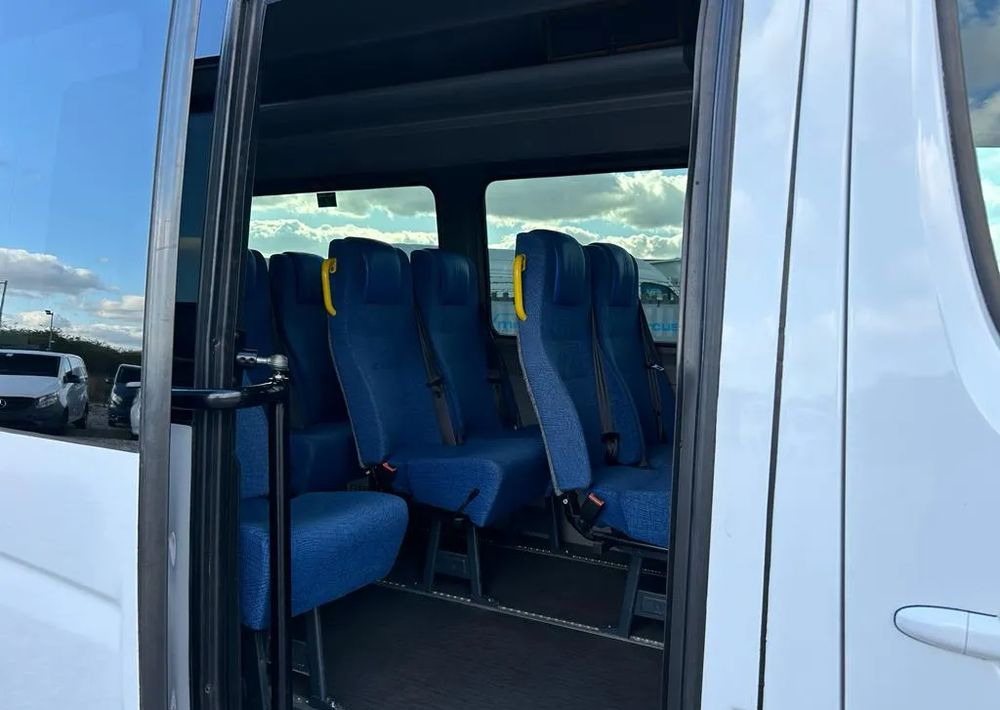 Väikebuss, Mikrobuss Mercedes-Benz Sprinter 519: pilt 9