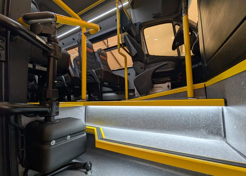 Uus Väikebuss, Mikrobuss Mercedes-Benz Sprinter CITY: pilt 19