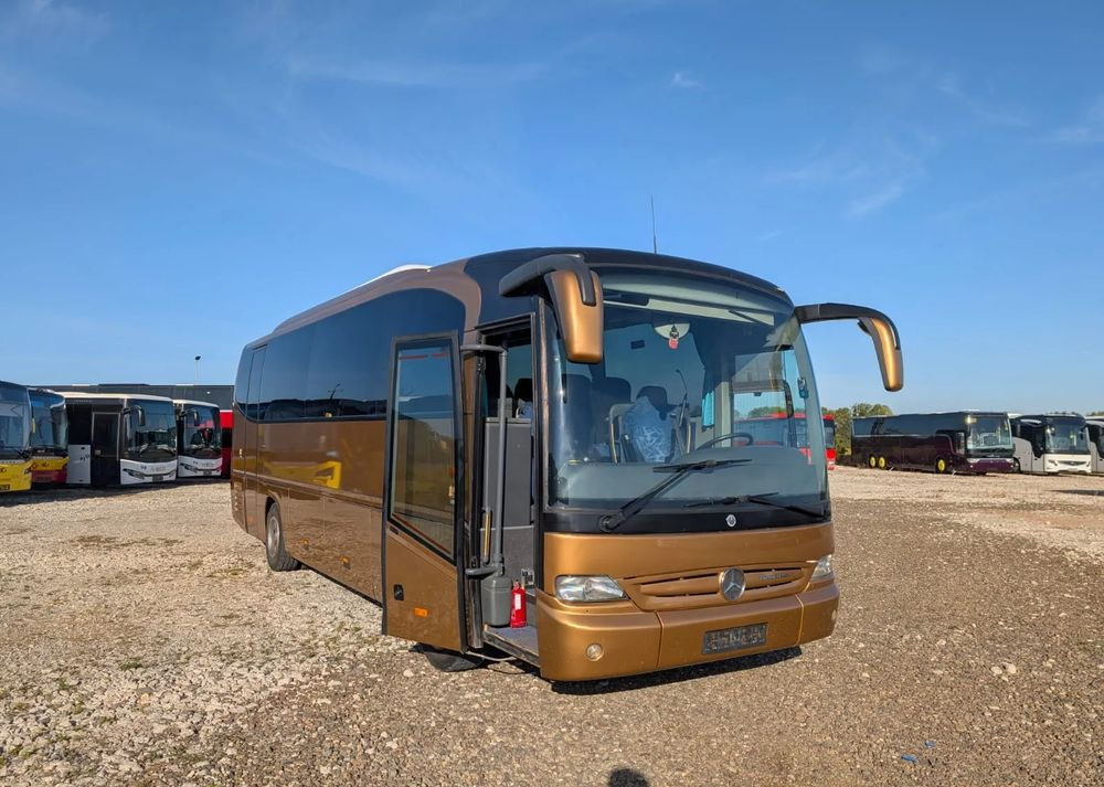 Kaugsõidu buss Mercedes-Benz Tourino: pilt 13