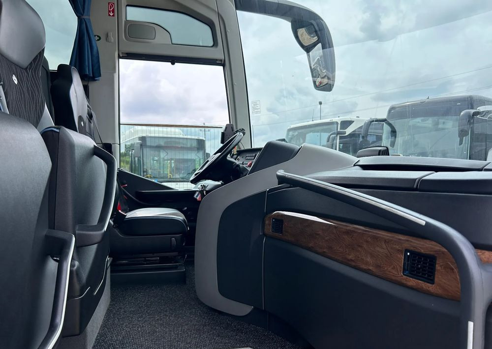 Kaugsõidu buss Mercedes-Benz Tourismo: pilt 14