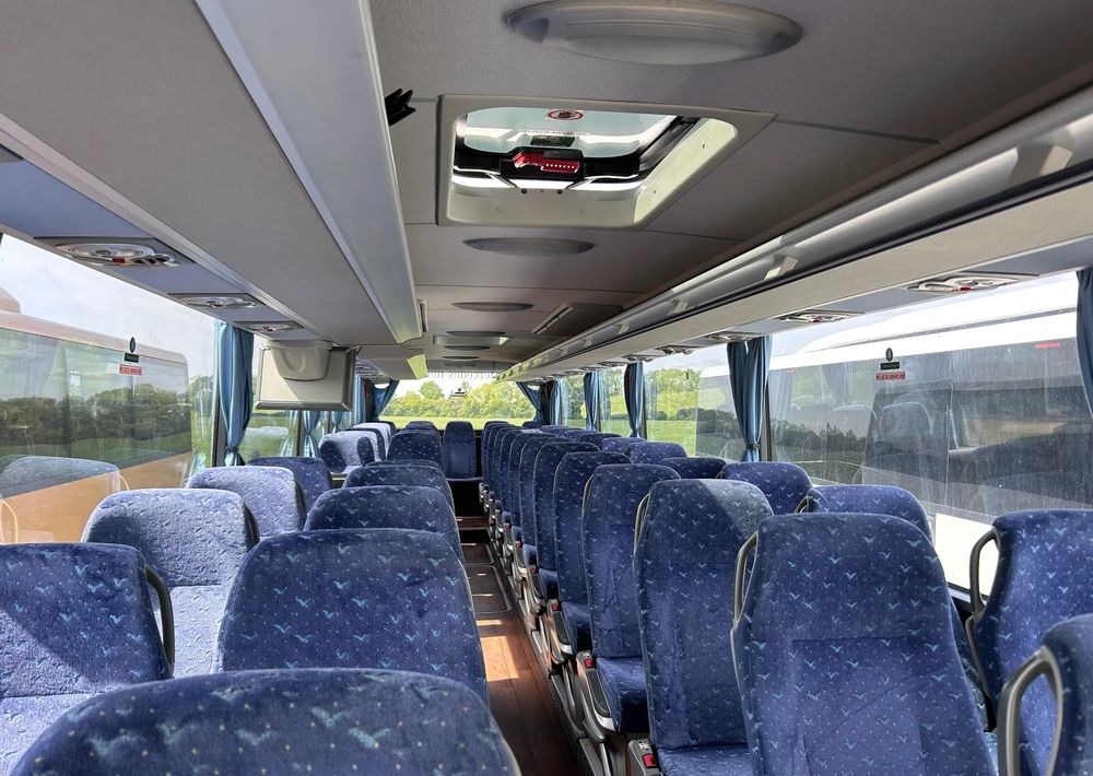 Kaugsõidu buss Mercedes-Benz Tourismo: pilt 19