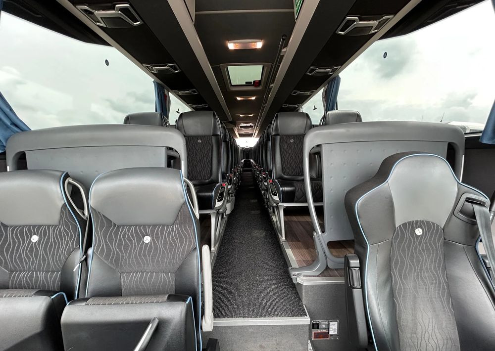 Kaugsõidu buss Mercedes-Benz Tourismo: pilt 18
