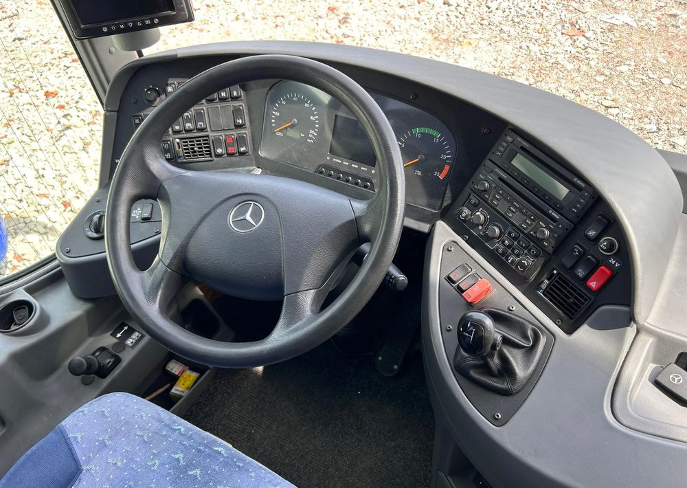 Kaugsõidu buss Mercedes-Benz Tourismo: pilt 15