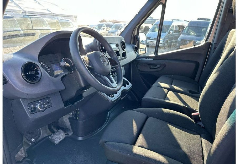Väikebuss, Elektribuss Mercedes-Benz eSprinter: pilt 11