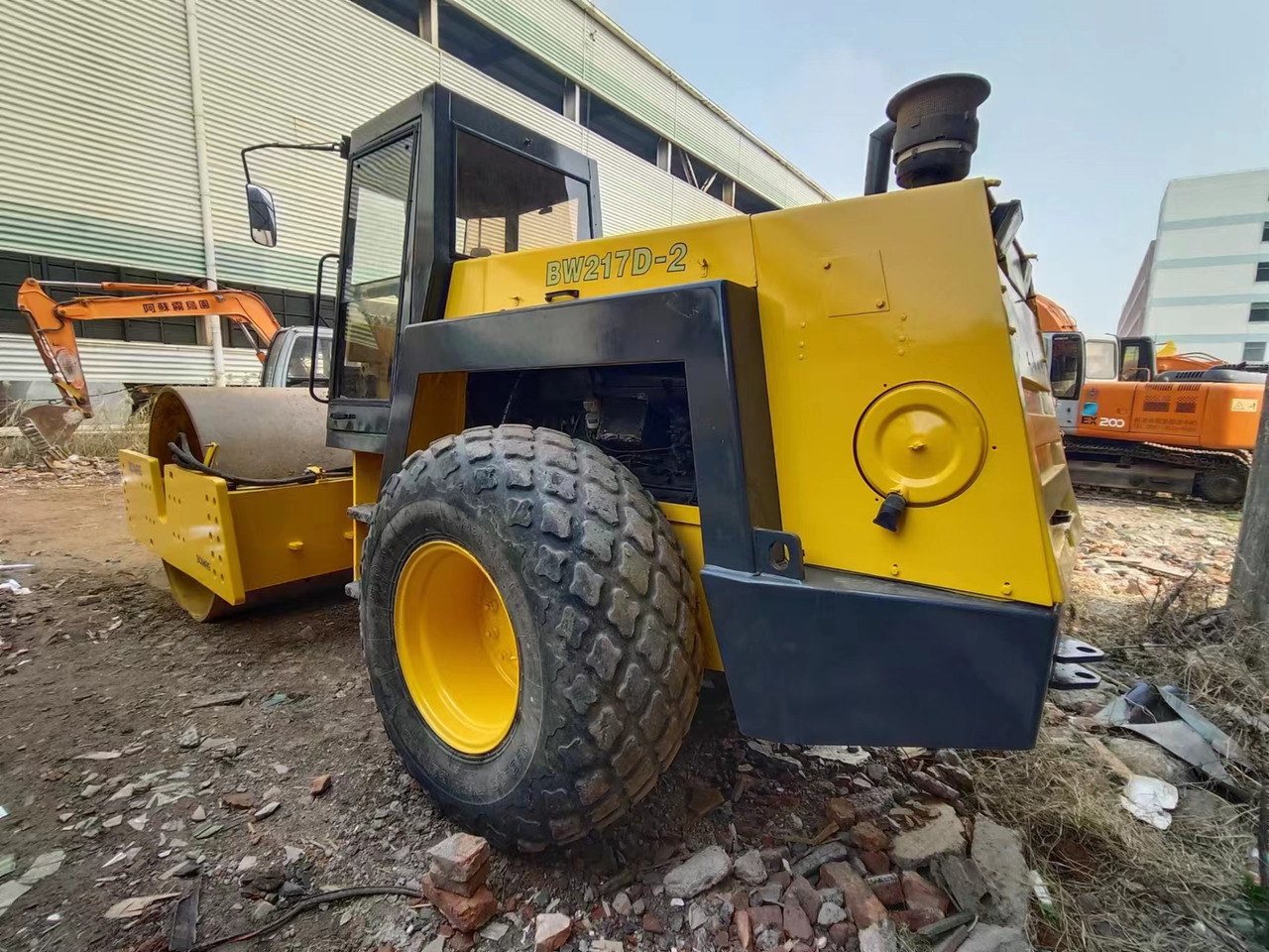BOMAG BW 217D - Tihendaja: pilt 1 BOMAG BW 217D - Tihendaja: pilt 1