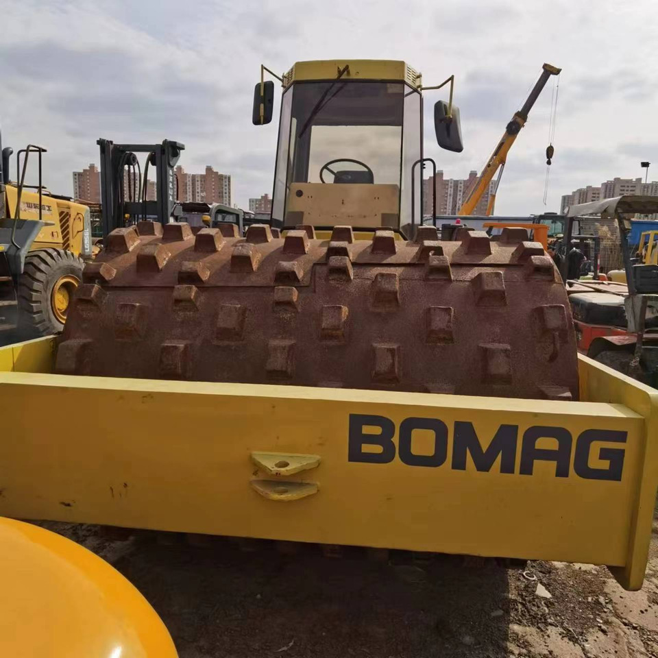 BOMAG BW217D-2 - Tihendaja: pilt 3 BOMAG BW217D-2 - Tihendaja: pilt 3