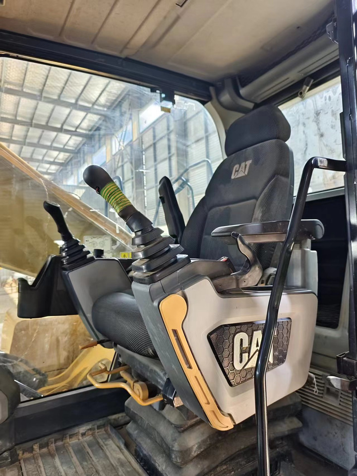 CAT 320GC - Lintekskavaator: pilt 4 CAT 320GC - Lintekskavaator: pilt 4