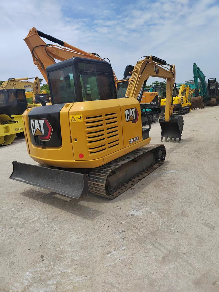 CAT CAT 305.5E2 - Miniekskavaator: pilt 4 CAT CAT 305.5E2 - Miniekskavaator: pilt 4