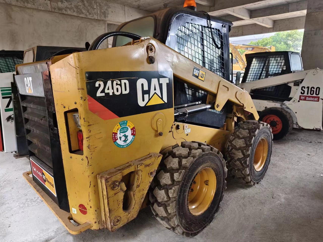 CATERPILLAR 246D - Kompaktlaadur: pilt 3 CATERPILLAR 246D - Kompaktlaadur: pilt 3