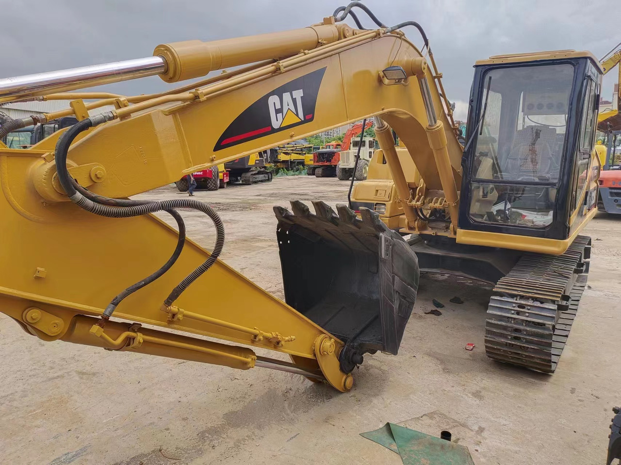 CATERPILLAR 312B - Lintekskavaator: pilt 4 CATERPILLAR 312B - Lintekskavaator: pilt 4