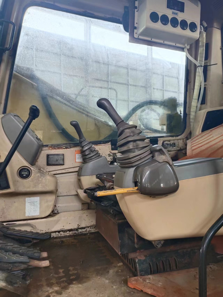 CATERPILLAR 320BL - Lintekskavaator: pilt 4 CATERPILLAR 320BL - Lintekskavaator: pilt 4