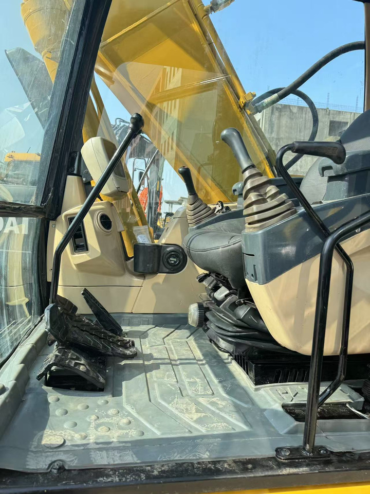 CATERPILLAR 320C - Lintekskavaator: pilt 3 CATERPILLAR 320C - Lintekskavaator: pilt 3