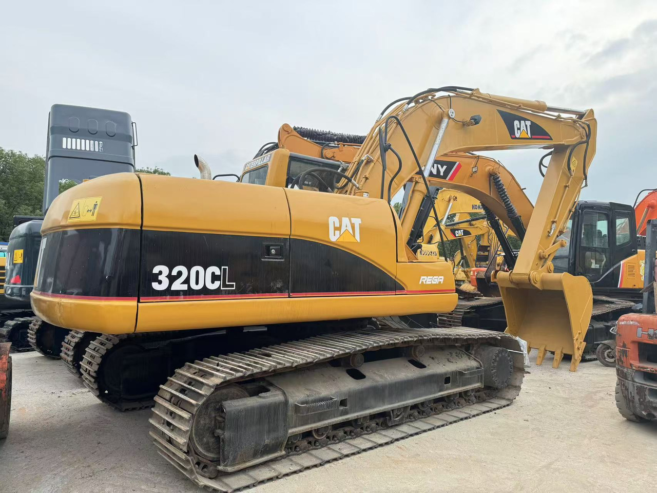 CATERPILLAR 320C - Lintekskavaator: pilt 1 CATERPILLAR 320C - Lintekskavaator: pilt 1