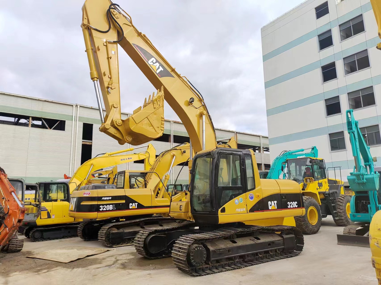 CATERPILLAR 320C - Lintekskavaator: pilt 3 CATERPILLAR 320C - Lintekskavaator: pilt 3