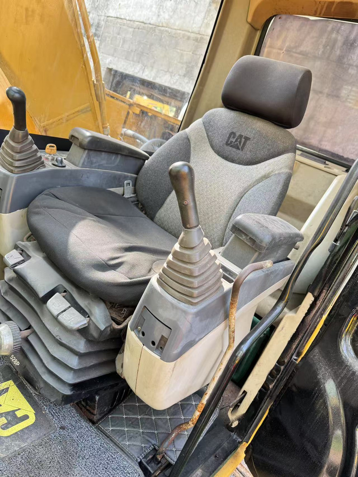 CATERPILLAR 320CL CAT - Lintekskavaator: pilt 3 CATERPILLAR 320CL CAT - Lintekskavaator: pilt 3