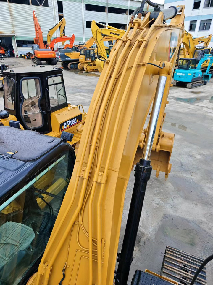 CATERPILLAR 320D2 CAT - Lintekskavaator: pilt 5 CATERPILLAR 320D2 CAT - Lintekskavaator: pilt 5