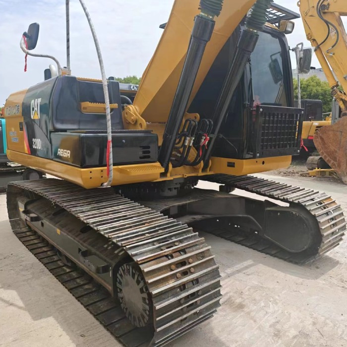 CATERPILLAR 320DL - Lintekskavaator: pilt 2 CATERPILLAR 320DL - Lintekskavaator: pilt 2