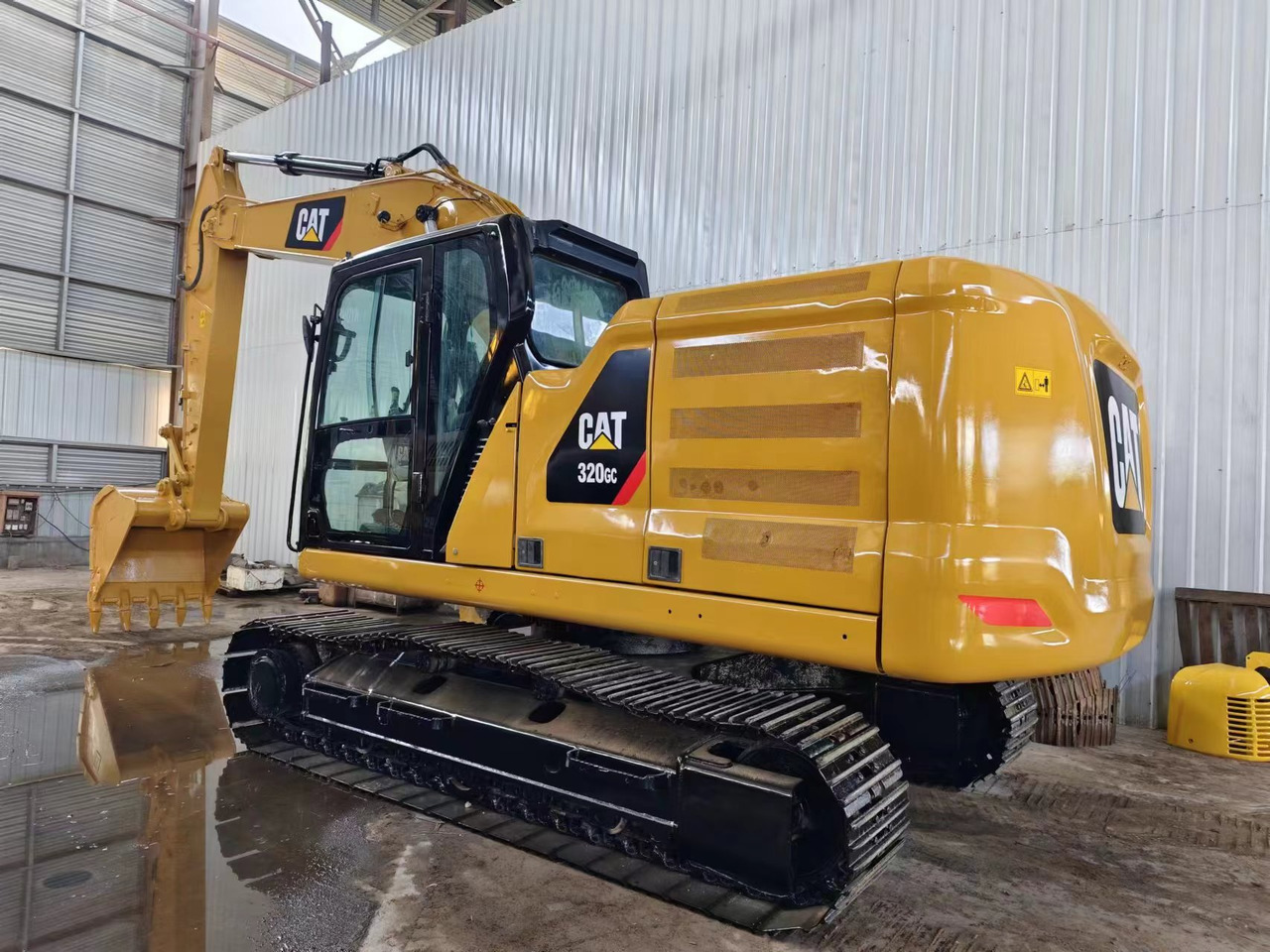CATERPILLAR 320GC - Lintekskavaator: pilt 2 CATERPILLAR 320GC - Lintekskavaator: pilt 2