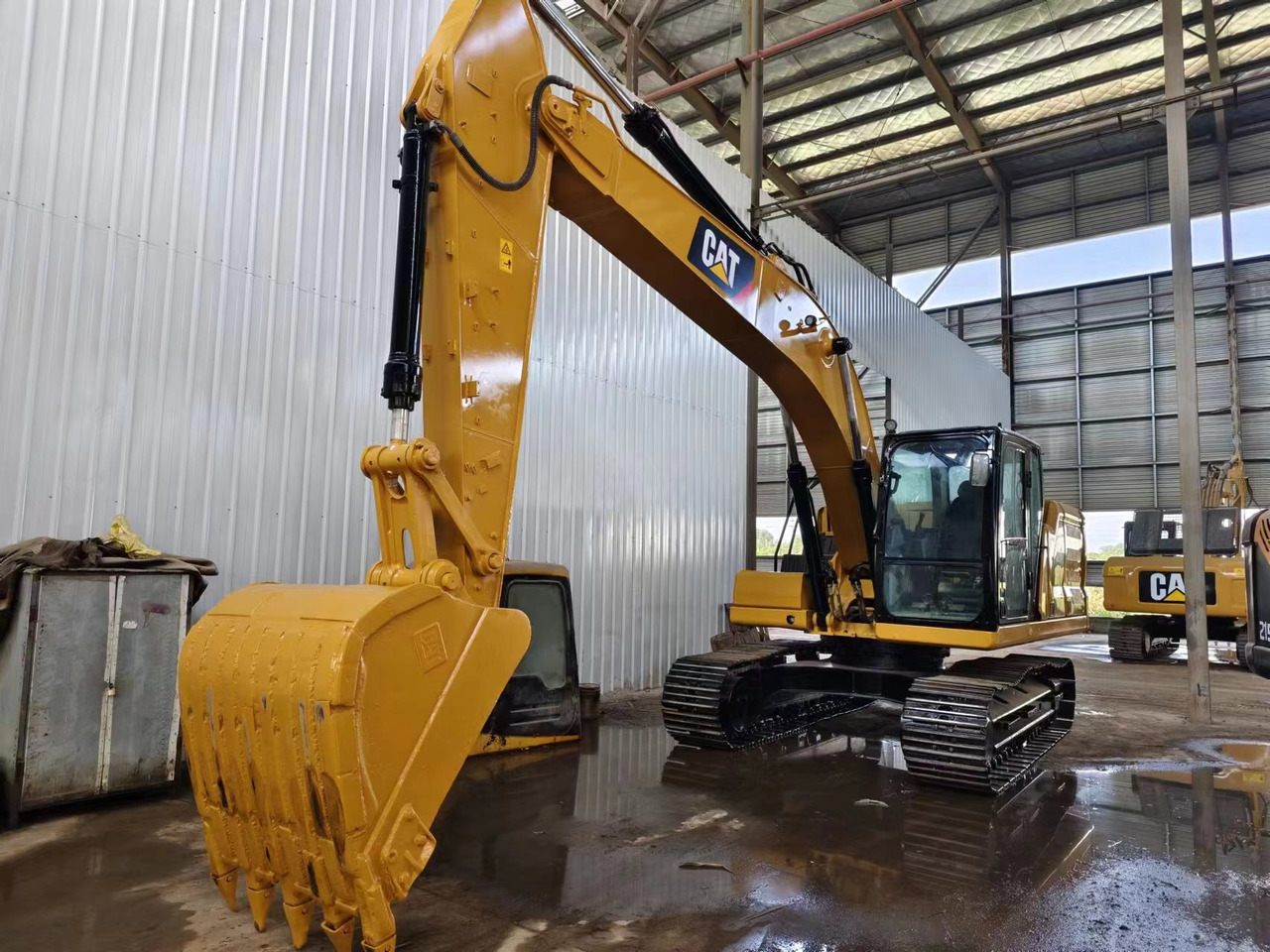 CATERPILLAR 320GC - Lintekskavaator: pilt 1 CATERPILLAR 320GC - Lintekskavaator: pilt 1