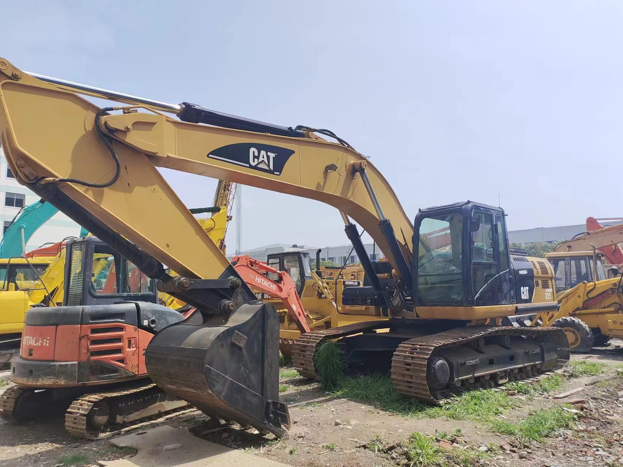 CATERPILLAR 325C - Lintekskavaator: pilt 2 CATERPILLAR 325C - Lintekskavaator: pilt 2