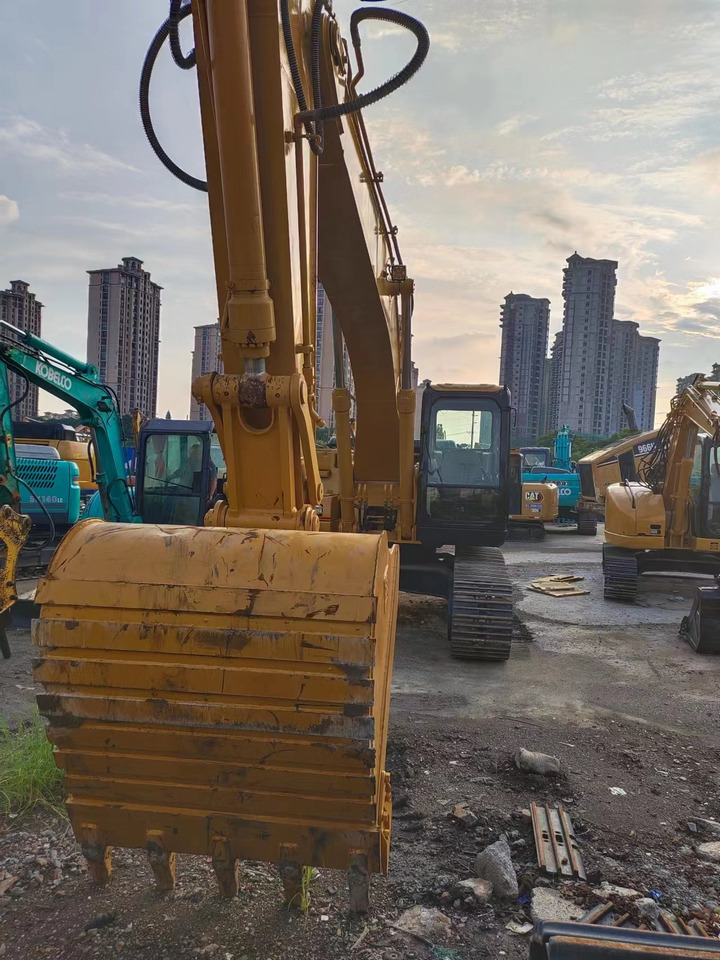 Lintekskavaator CATERPILLAR 325C: pilt 6