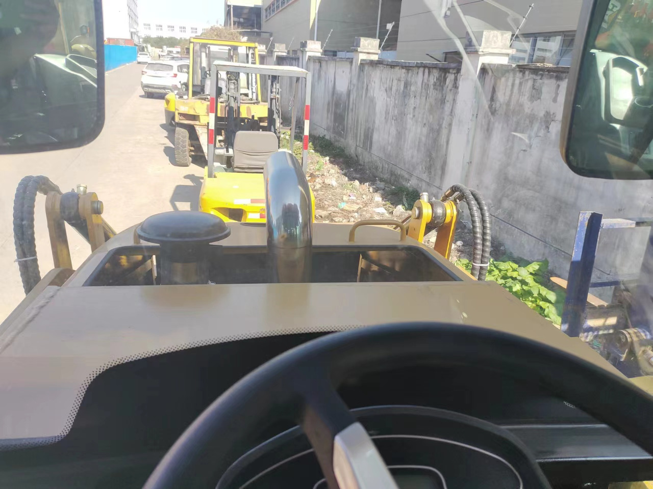 CATERPILLAR 420F - Ekskavaator-laadur: pilt 5 CATERPILLAR 420F - Ekskavaator-laadur: pilt 5