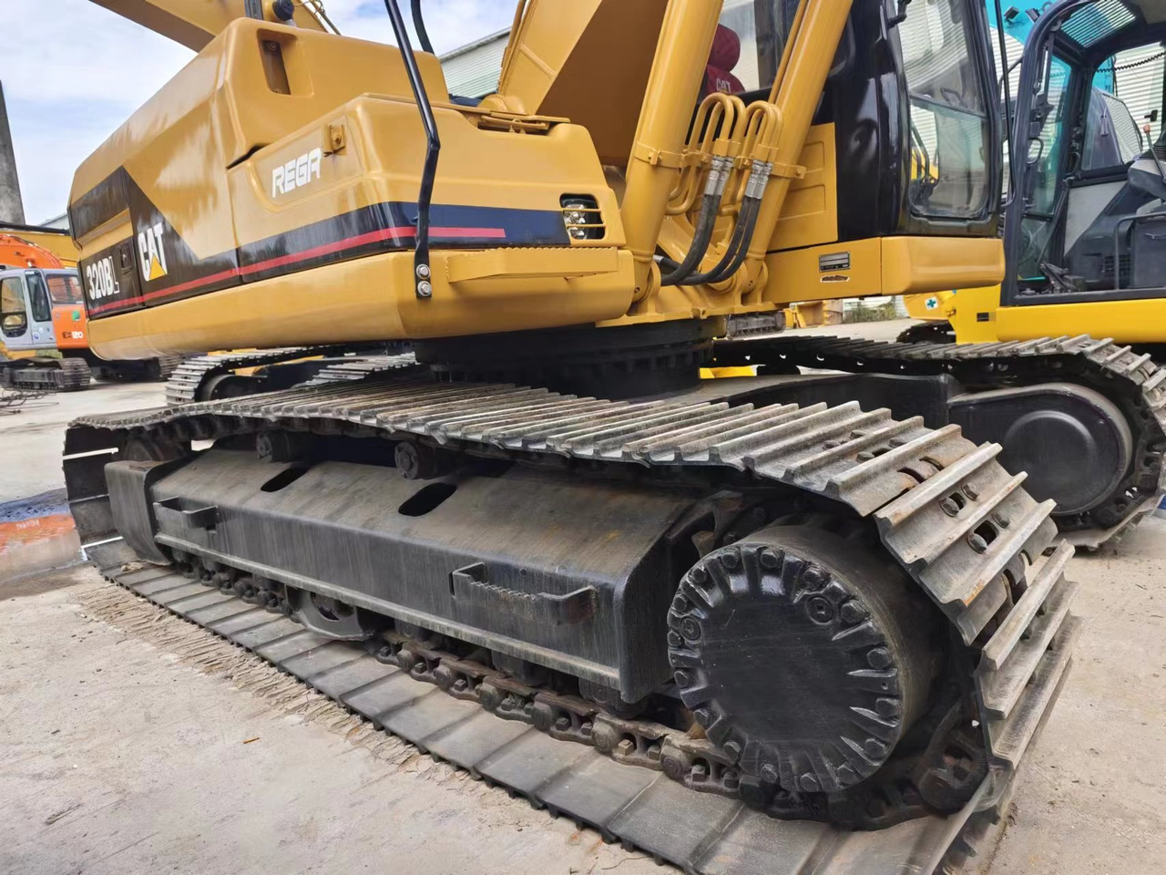 CATERPILLAR CAT 320BL - Lintekskavaator: pilt 3 CATERPILLAR CAT 320BL - Lintekskavaator: pilt 3