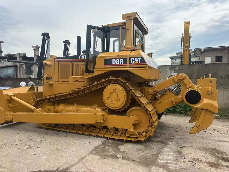 CATERPILLAR D8R - Buldooser: pilt 2 CATERPILLAR D8R - Buldooser: pilt 2