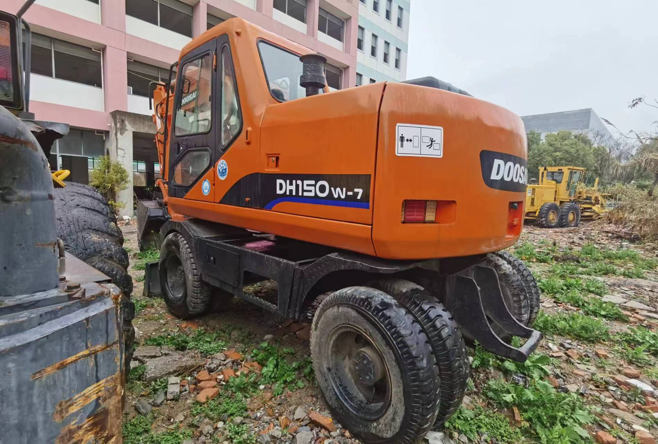 DOOSAN DH150W-7 - Ratastel ekskavaator: pilt 5 DOOSAN DH150W-7 - Ratastel ekskavaator: pilt 5