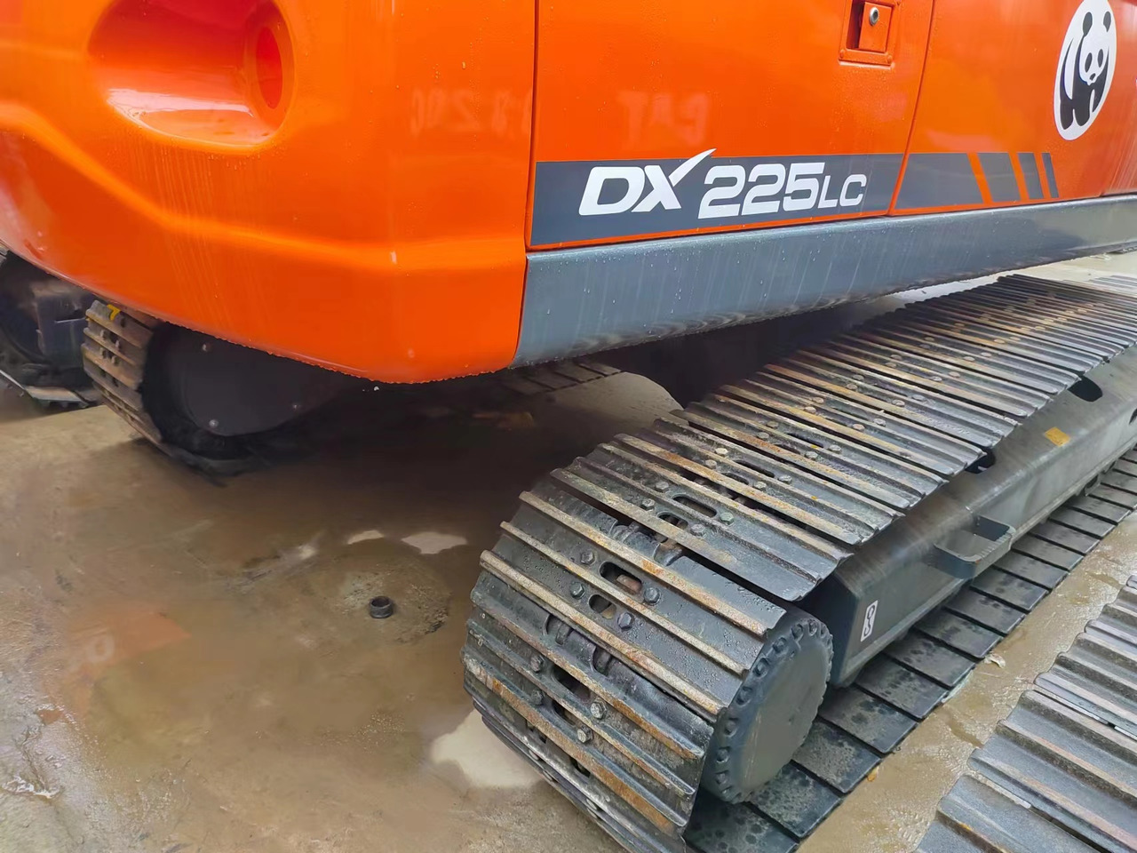 DOOSAN DX225LC - Lintekskavaator: pilt 4 DOOSAN DX225LC - Lintekskavaator: pilt 4