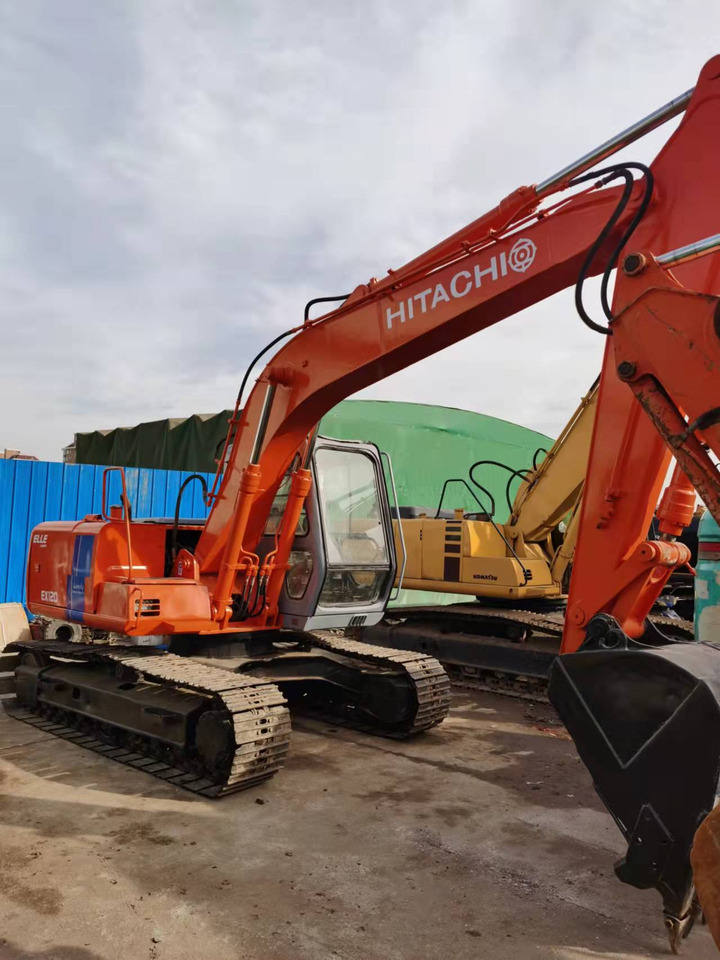 HITACHI EX120-2 - Lintekskavaator: pilt 3 HITACHI EX120-2 - Lintekskavaator: pilt 3