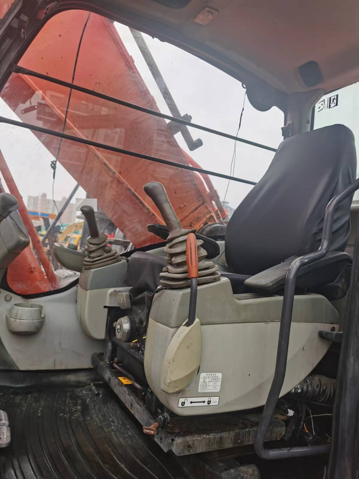 HITACHI ZX360H-5G - Lintekskavaator: pilt 4 HITACHI ZX360H-5G - Lintekskavaator: pilt 4