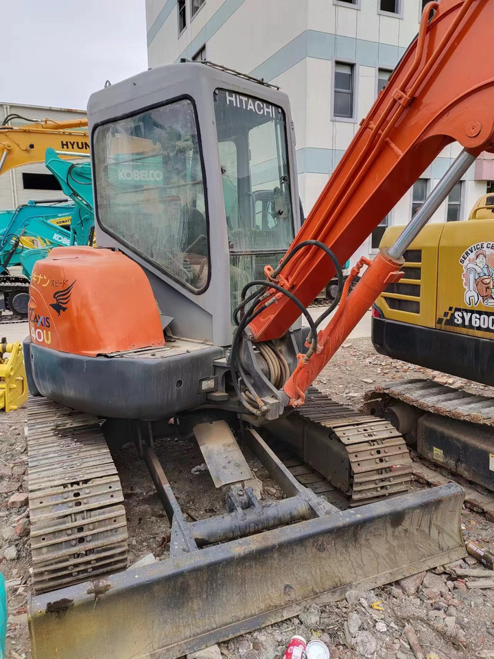 HITACHI ZX40U - Miniekskavaator: pilt 3 HITACHI ZX40U - Miniekskavaator: pilt 3