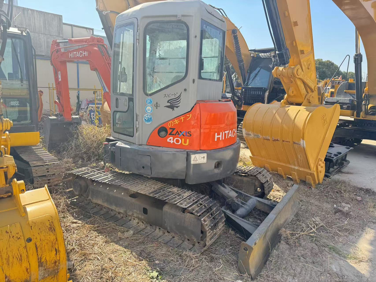 HITACHI ZX40U - Miniekskavaator: pilt 1 HITACHI ZX40U - Miniekskavaator: pilt 1