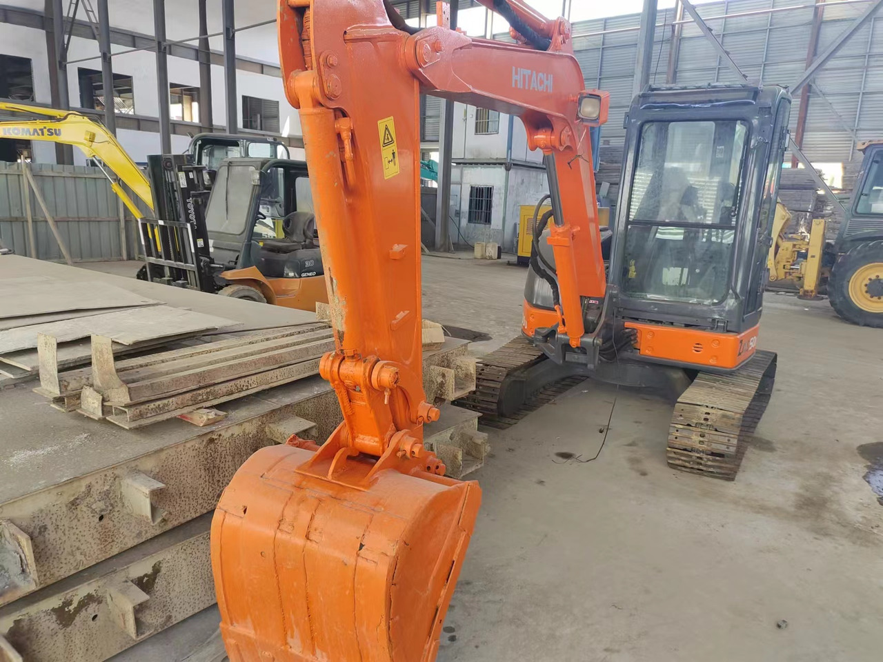 HITACHI ZX50U - Miniekskavaator: pilt 1 HITACHI ZX50U - Miniekskavaator: pilt 1