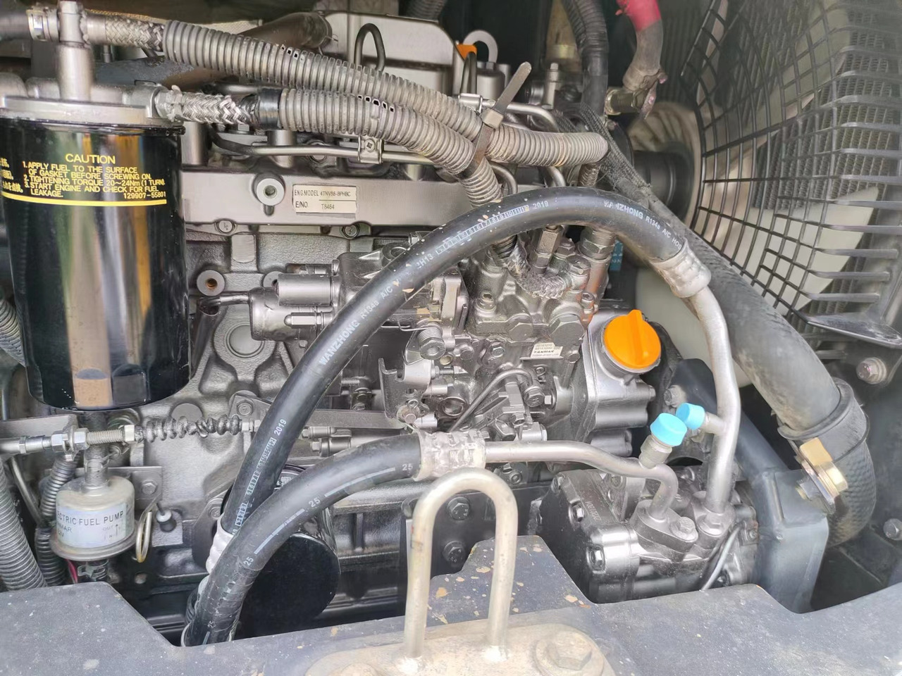 HITACHI ZX55 USR-5A - Miniekskavaator: pilt 5 HITACHI ZX55 USR-5A - Miniekskavaator: pilt 5