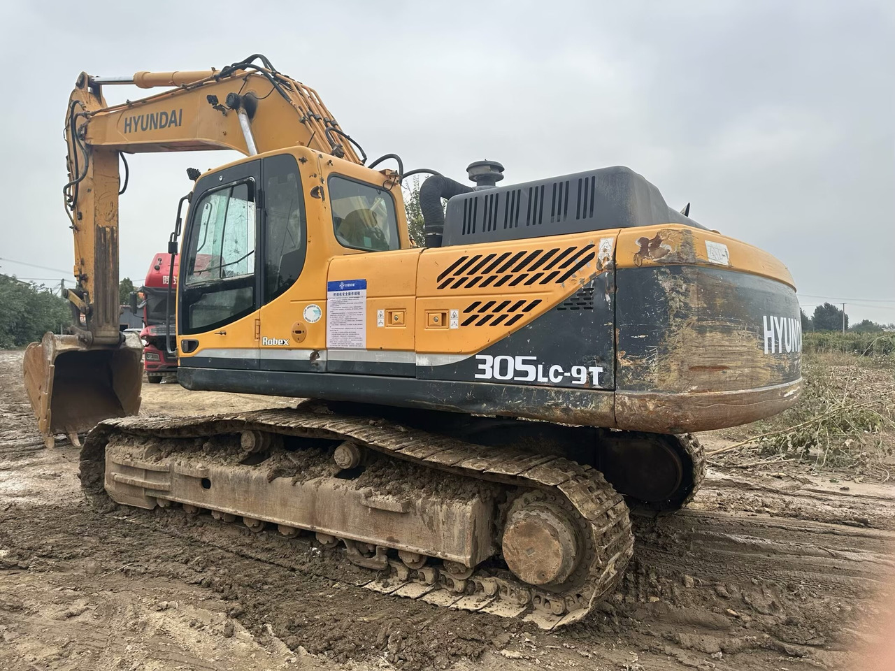 HYUNDAI R305LC-9T - Lintekskavaator: pilt 1 HYUNDAI R305LC-9T - Lintekskavaator: pilt 1