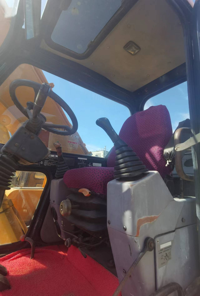 HYUNDAI ROBEX 210W-9 - Ratastel ekskavaator: pilt 3 HYUNDAI ROBEX 210W-9 - Ratastel ekskavaator: pilt 3
