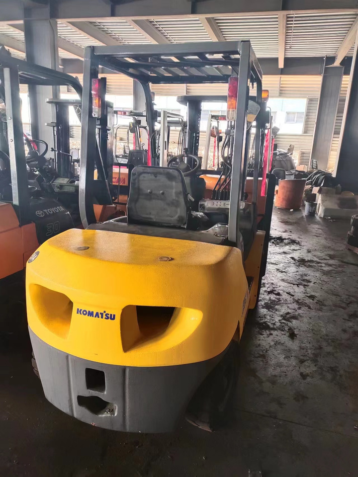 KOMATSU FD30T-17 - Diiseltõstuk: pilt 4 KOMATSU FD30T-17 - Diiseltõstuk: pilt 4