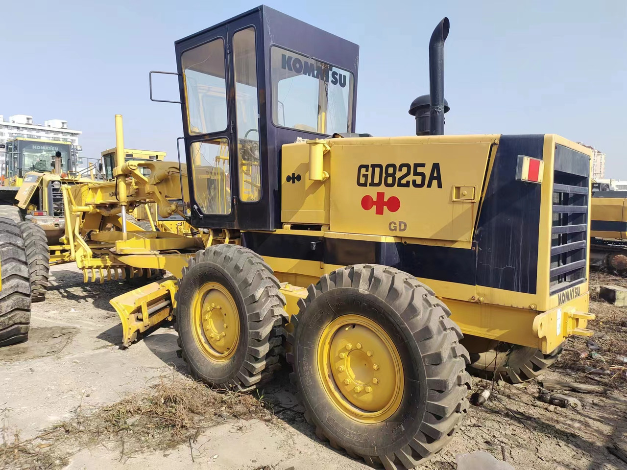 KOMATSU GD825A - Teehöövel: pilt 2 KOMATSU GD825A - Teehöövel: pilt 2