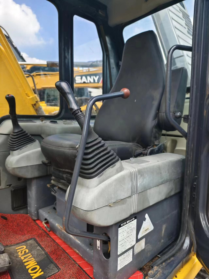 KOMATSU PC120-6 - Lintekskavaator: pilt 4 KOMATSU PC120-6 - Lintekskavaator: pilt 4