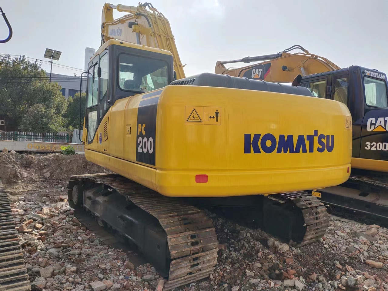 KOMATSU PC200-7 - Lintekskavaator: pilt 1 KOMATSU PC200-7 - Lintekskavaator: pilt 1
