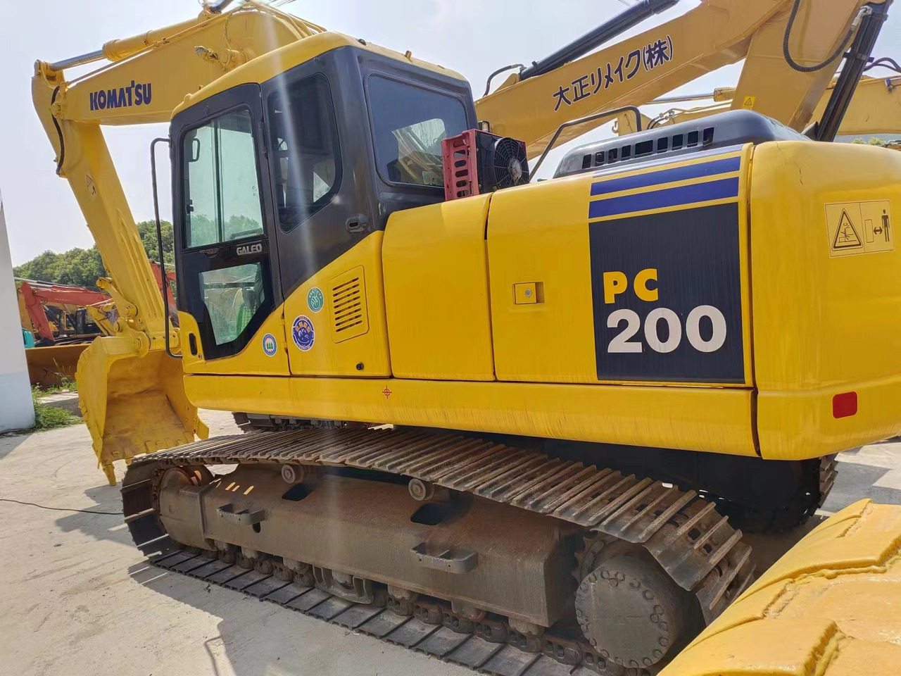 KOMATSU PC200-7 PC200 - Lintekskavaator: pilt 1 KOMATSU PC200-7 PC200 - Lintekskavaator: pilt 1