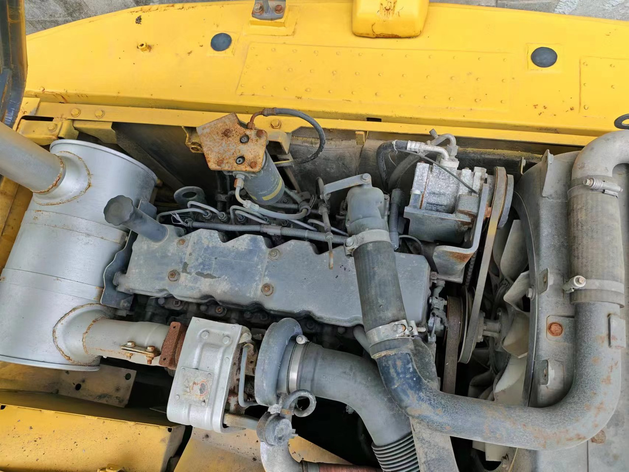 KOMATSU PC200-8 - Lintekskavaator: pilt 5 KOMATSU PC200-8 - Lintekskavaator: pilt 5